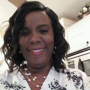 Meet your Posher, Cynthia